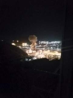 Пожар на нефтебазе в Туапсе 
(фото: Telegram-канал Baza)
