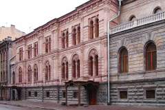 В этом здании еще недавно находился Европейский университет в Санкт-Петербурге