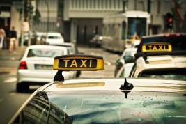 Агрегаторы такси перечислили критерии оценивания пассажиров водителями