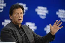 «Армия» сторонников экс-премьера Пакистана Имрана Хана защитила его от ареста