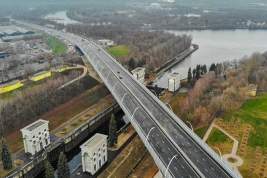 Автоэксперт: Строительство новых дорог в Москве позволяет снизить нагрузку на ТТК и МКАД