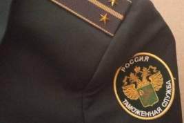 Басманный суд Москвы арестовал генерала и полковника ФТС по делу о взятке