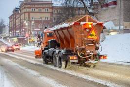 Более 12 тысяч километров дорог очистили от снега в Подмосковье