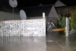 Более 40 человек эвакуировано с крыш из-за наводнения в Краснодарском крае