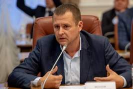 Днепропетровский градоначальник Борис Филатов собирает коллег, чтобы повести их войной на Киев