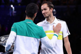 Джокович обыграл Медведева в финале Australian Open и назвал его одним из самых сложных соперников в жизни