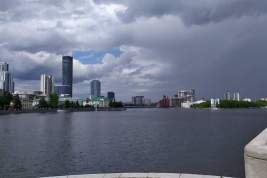 Екатеринбург затопило из-за мощных ливней: в городе объявлено штормовое предупреждение