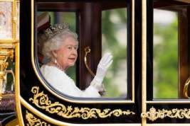 Елизавета II пригласила принца Гарри на обед для примирения