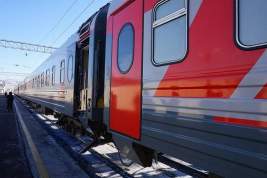 Кабмин снял ограничения на железнодорожные поездки в Калининград