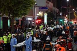 Количество погибших в давке в Сеуле во время празднования Хэллоуина снова возросло