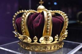 Король Карл III получил в наследство тысячи морских гадов