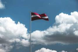 Латвия заявила о планах лишить гражданства совладельца Альфа-банка Петра Авена