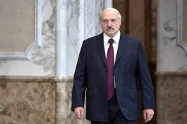 Лукашенко отложил послание парламенту и народу из-за «коронапсихоза»