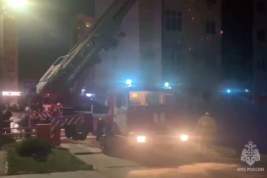 Названа предварительная причина крупного пожара в многоэтажке в Анапе