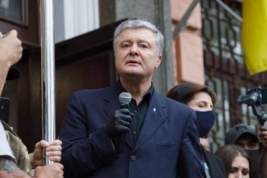 Петра Порошенко облили зелёнкой в центре Киева