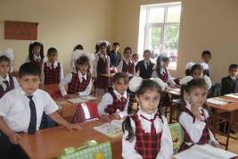Почему в Азербайджане звучат заявления против преподавания школьных предметов на русском языке