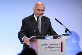 Президент Афганистана Ашраф Гани бежал из страны с набитыми деньгами машинами