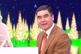 Президент Туркмении спел на немецком и навлек гнев пользователей