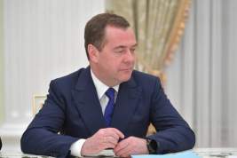 Путин назначил Медведева на еще одну должность
