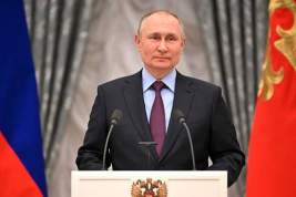 Путин заявил о прекращении существования минских соглашений