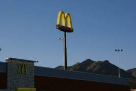 Ресторан «Макдоналдс» закрылся в середине рабочего дня из-за увольнения всех работников