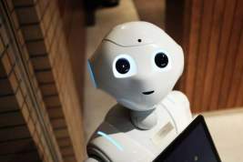РФПИ планирует инвестировать в робота, который сможет делать тесты на COVID-19