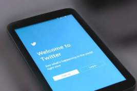 Роскомнадзор замедлил скорость Twitter в России: это наказание за отказ выполнять законы РФ и сигнал для других соцсетей