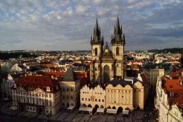 Российские авиакомпании отменяют рейсы в Прагу из-за решения чешских властей