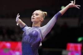 Российскую гимнастку Мельникову лишили золота ЧМ после пересмотра результатов