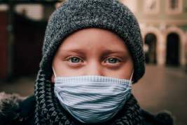 Россиянам рассказали о правилах ношения масок в зимнее время