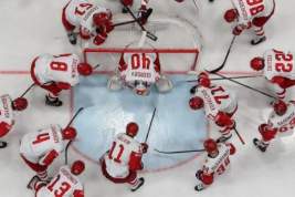 Сборная России одержала седьмую победу на Чемпионате мира по хоккею и вышла на США в 1/4 финала