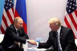 СМИ: Трамп и Путин вступили в перепалку во время своей первой встречи