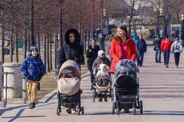 Социальные выплаты семьям с детьми в Москве в 2022 году увеличатся на 4,8%