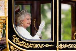 В день празднования 70-летия пребывания на троне Елизавета II назвала имя следующей королевы Великобритании