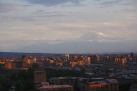 В Ереване заявили об отсутствии возможности удержать армян от участия в спецоперации