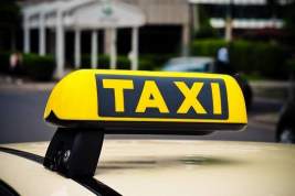 В Госдуме предложили запретить в РФ работу агрегаторов такси с иностранными владельцами