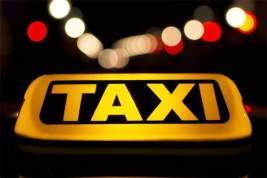 В Краснодаре пассажирка устроила скандал и назвала водителя «вшивым таксистом»