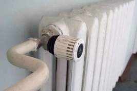 В Новомосковске люди замерзают в своих квартирах: температура воздуха в помещениях опустилась ниже 10 градусов тепла