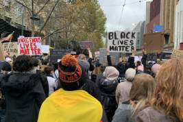 В США возобновились протесты после гибели двух чернокожих