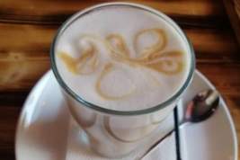Владельцы кофеен в Великобритании предупредили о росте цены на латте в пять раз и шокировали любителей кофе
