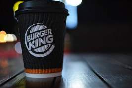 Владелец Burger King объяснил невозможность приостановить работу в России