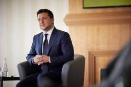 Владимир Зеленский объявил о разрыве дипломатических отношений Украины с Россией