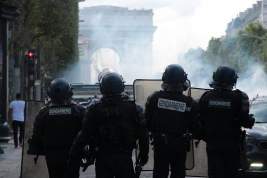 Во Франции в ходе ночных беспорядков задержали 667 человек