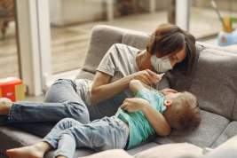 Врачи назвали главные симптомы коронавируса у детей