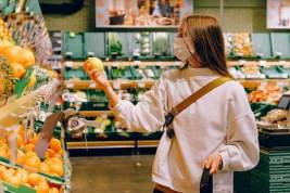 Эксперт предложил выплачивать россиянам компенсацию за рост цен на еду