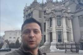 Зеленский опроверг информацию о своем отъезде из Киева
