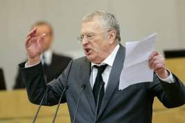 Жириновский возмутился тем, что он не зарегистрирован на онлайн-голосование