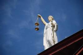 «Золотая судья» Хахалева отозвала жалобу на решение о возбуждении против неё уголовного дела