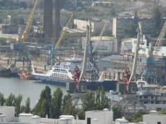Паромы в отстое в рыбном порту Керчи (фото: Андрей Максимов)