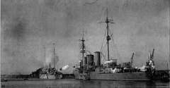 Крейсера Профинтерн и Аврора в порту Свинемюнде 1929 год
(фото: Wikimedia Commons)